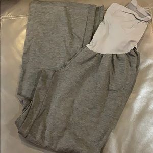Maternity pants (oh baby by Motherhood)